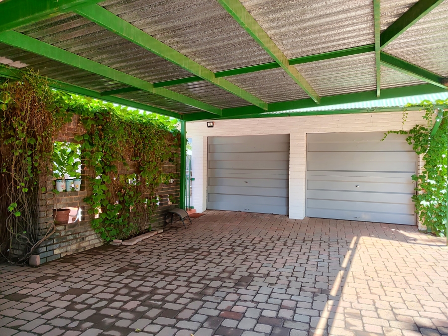 3 Bedroom Property for Sale in Irene Park North West